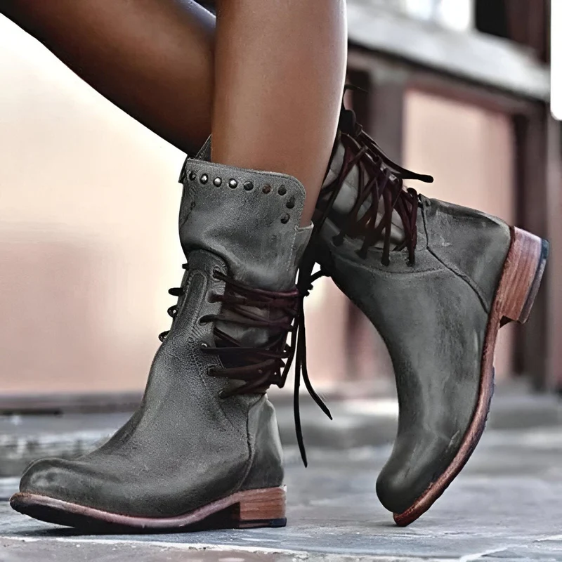 Amélie - Leather Ankle Boots with Laces