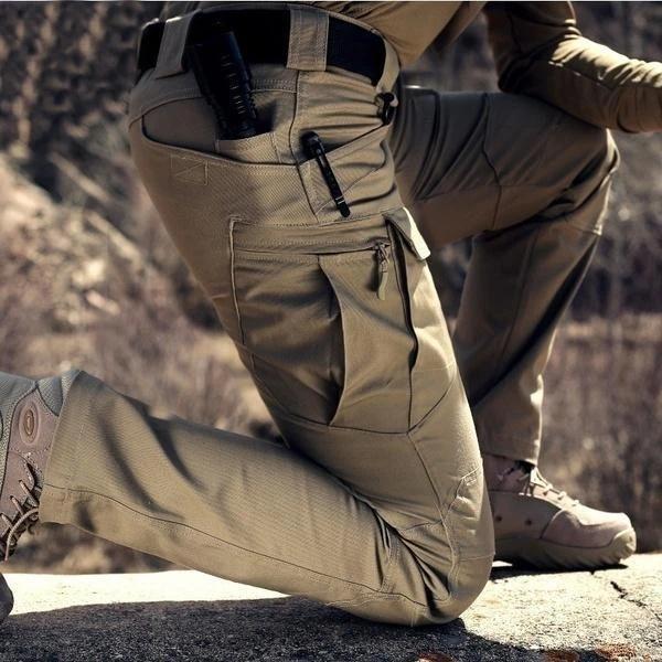 HUNTER | MULTIFUNCTIONAL WATERPROOF TROUSERS